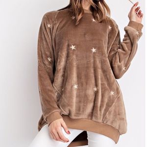 STAR sweatshirt